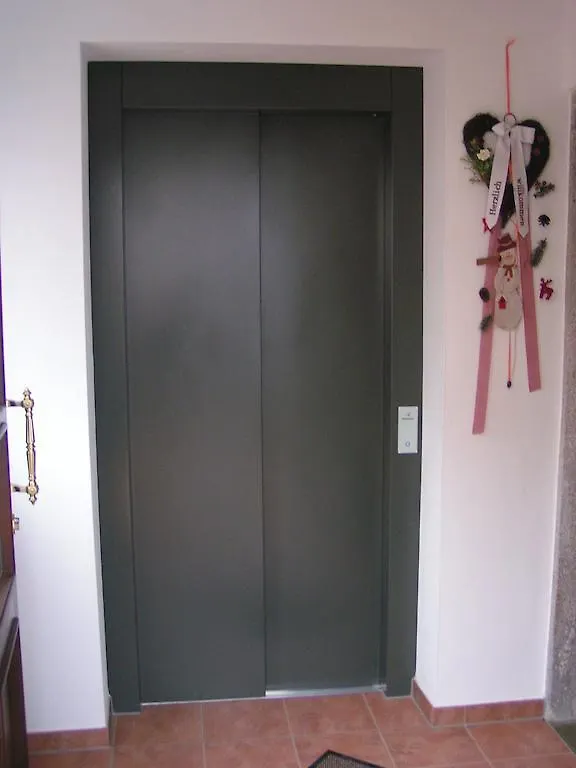 Domizil Guest House Moosbach Мосбах